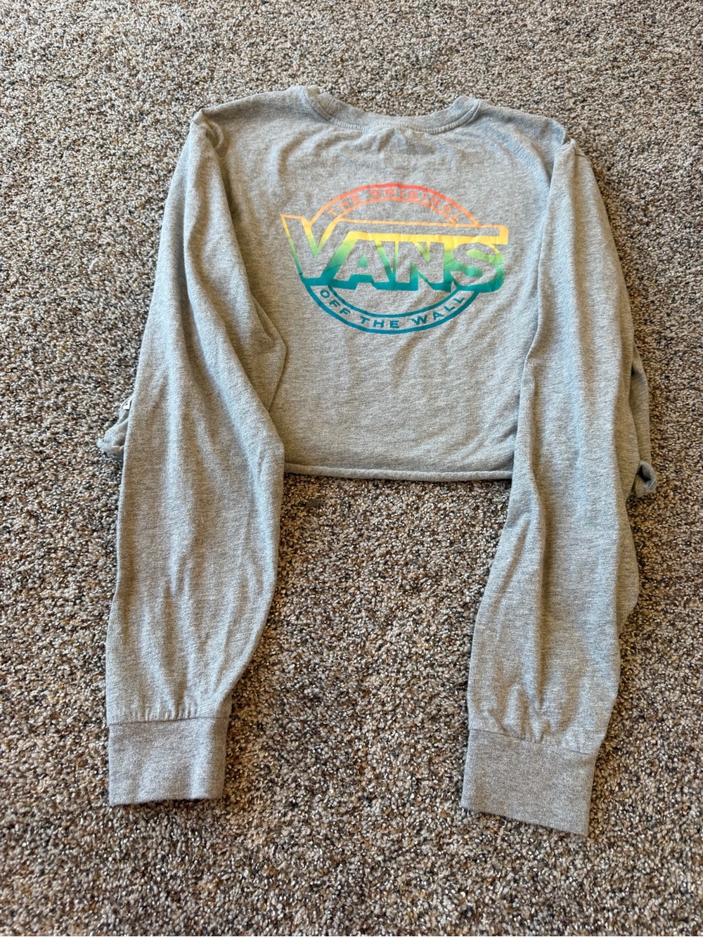 Vans Women's Medium Gray Rainbow Logo Long Sleeve Cropped Tee Off The Wall